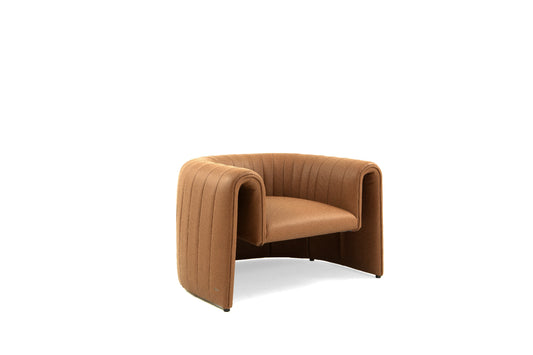 A0113 Sessel mit charaktervoller Silhouette