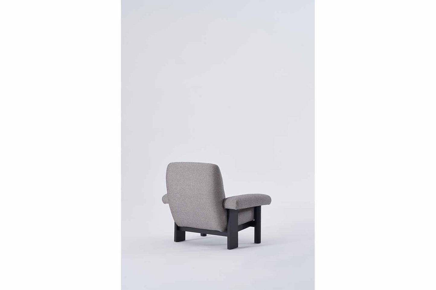 A1208 Schlichter Grauer Sessel