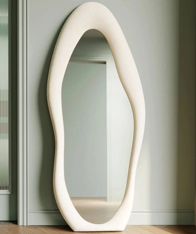 M0103 Gewellter Cremefarbener Rahmen