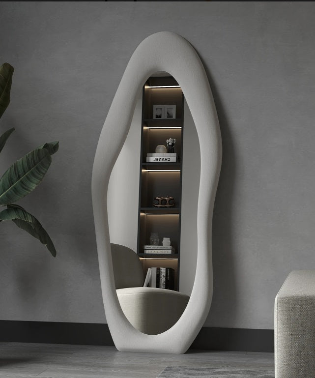 M0103 Gewellter Cremefarbener Rahmen