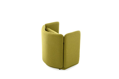 A0111 Kompakter Sessel mit Charakter