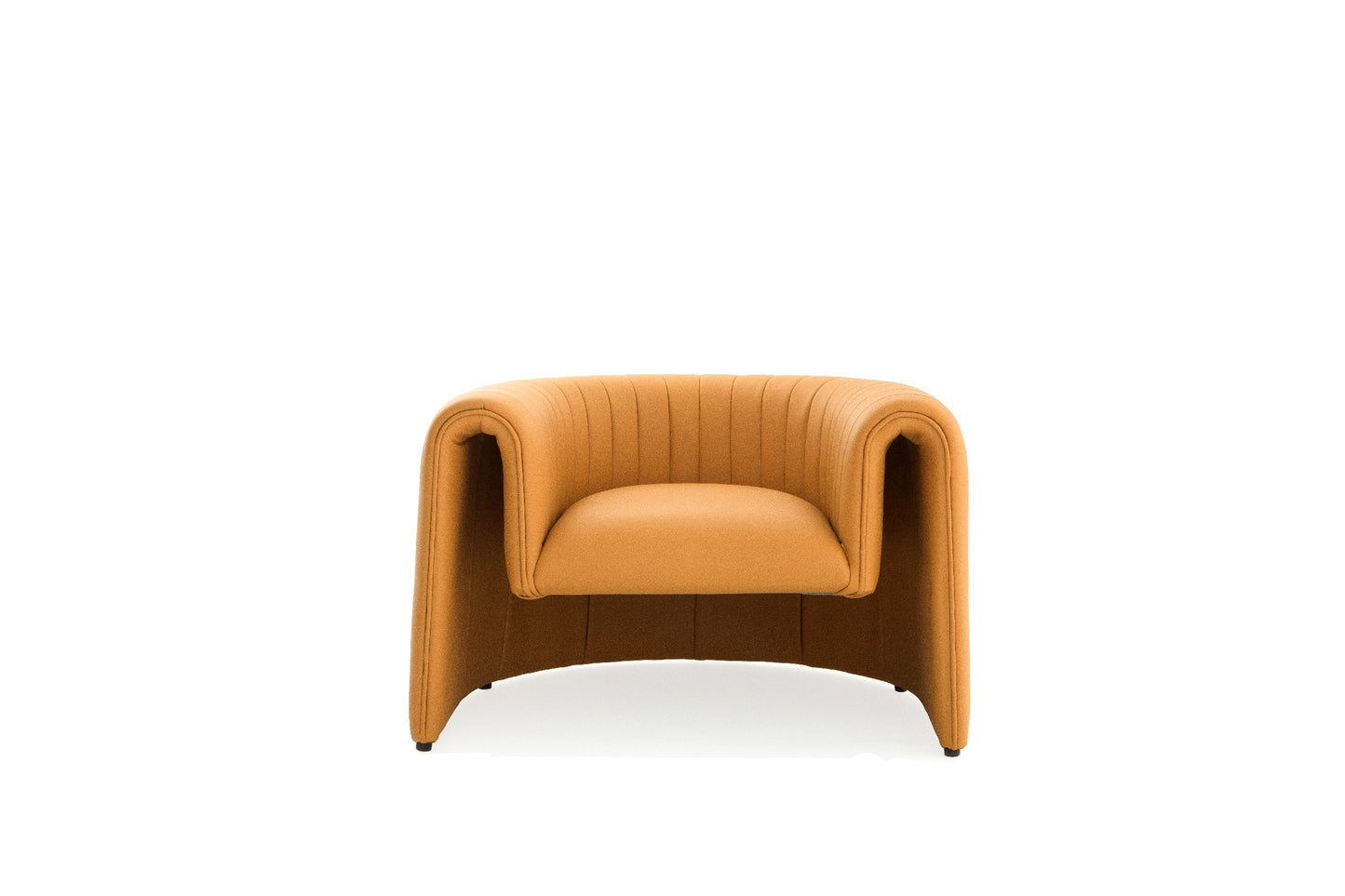 A0113 Sessel mit charaktervoller Silhouette