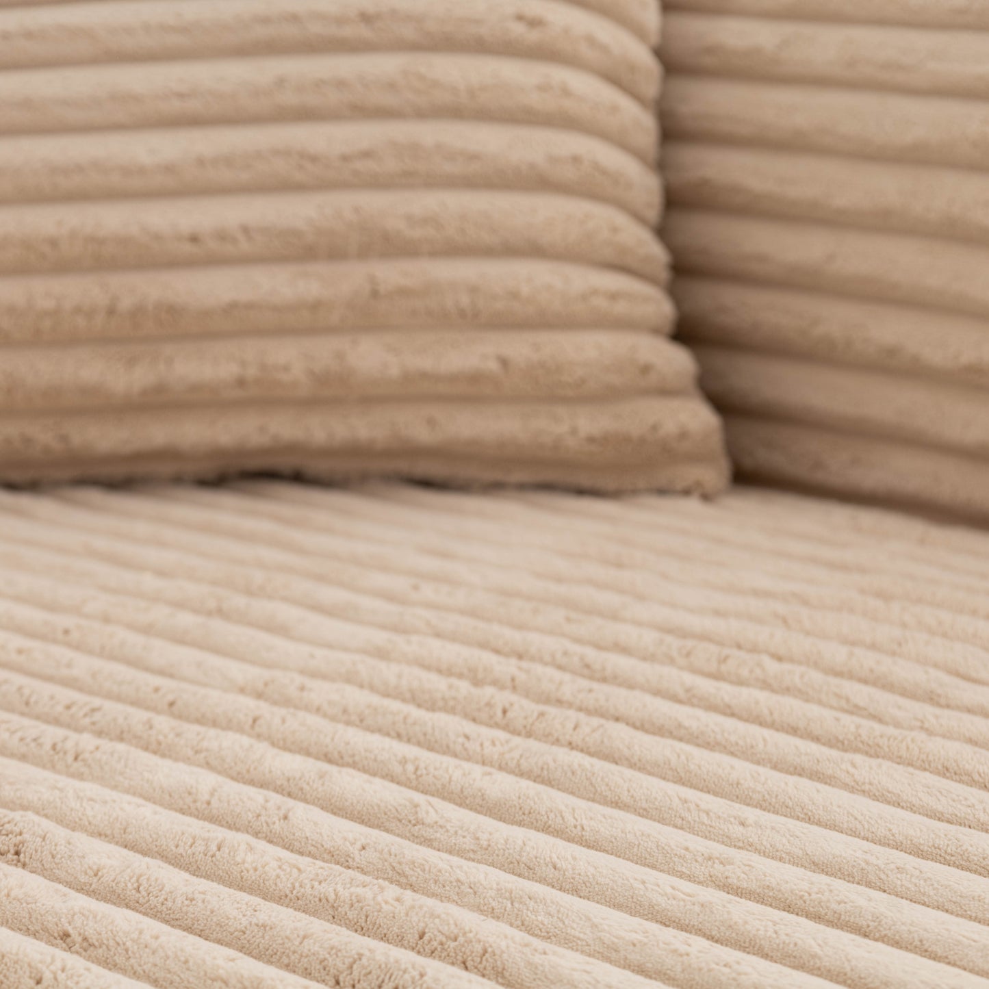 S0106 Ecksofa aus Feincord-Stoff