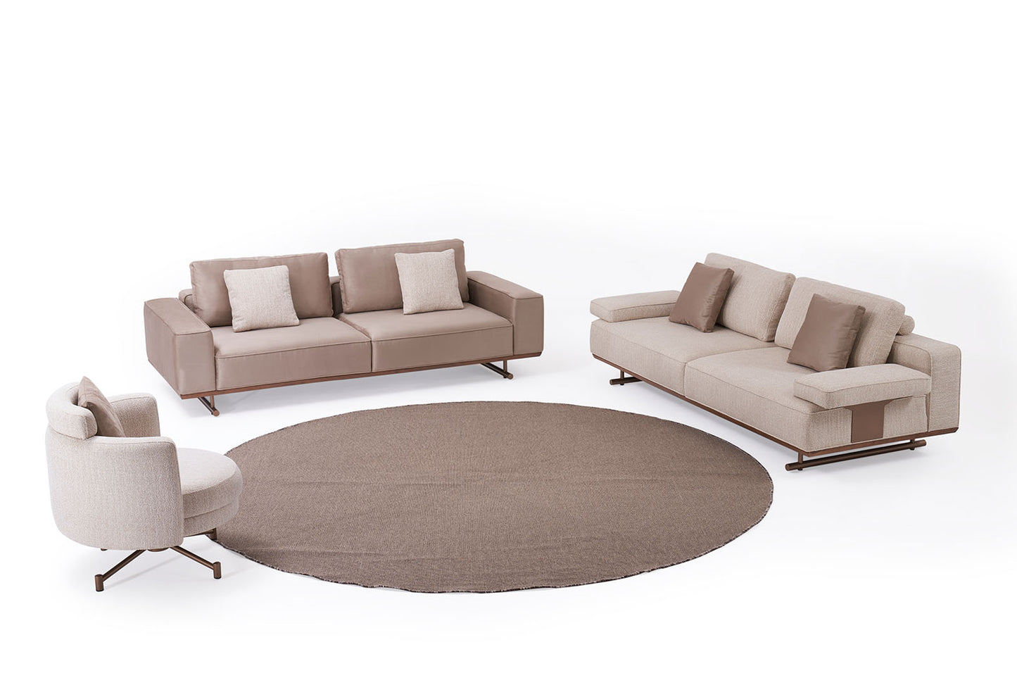 S0601 Stoffsofa mit Holz- und Metalldetail