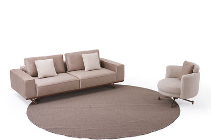 S0601 Stoffsofa mit Holz- und Metalldetail