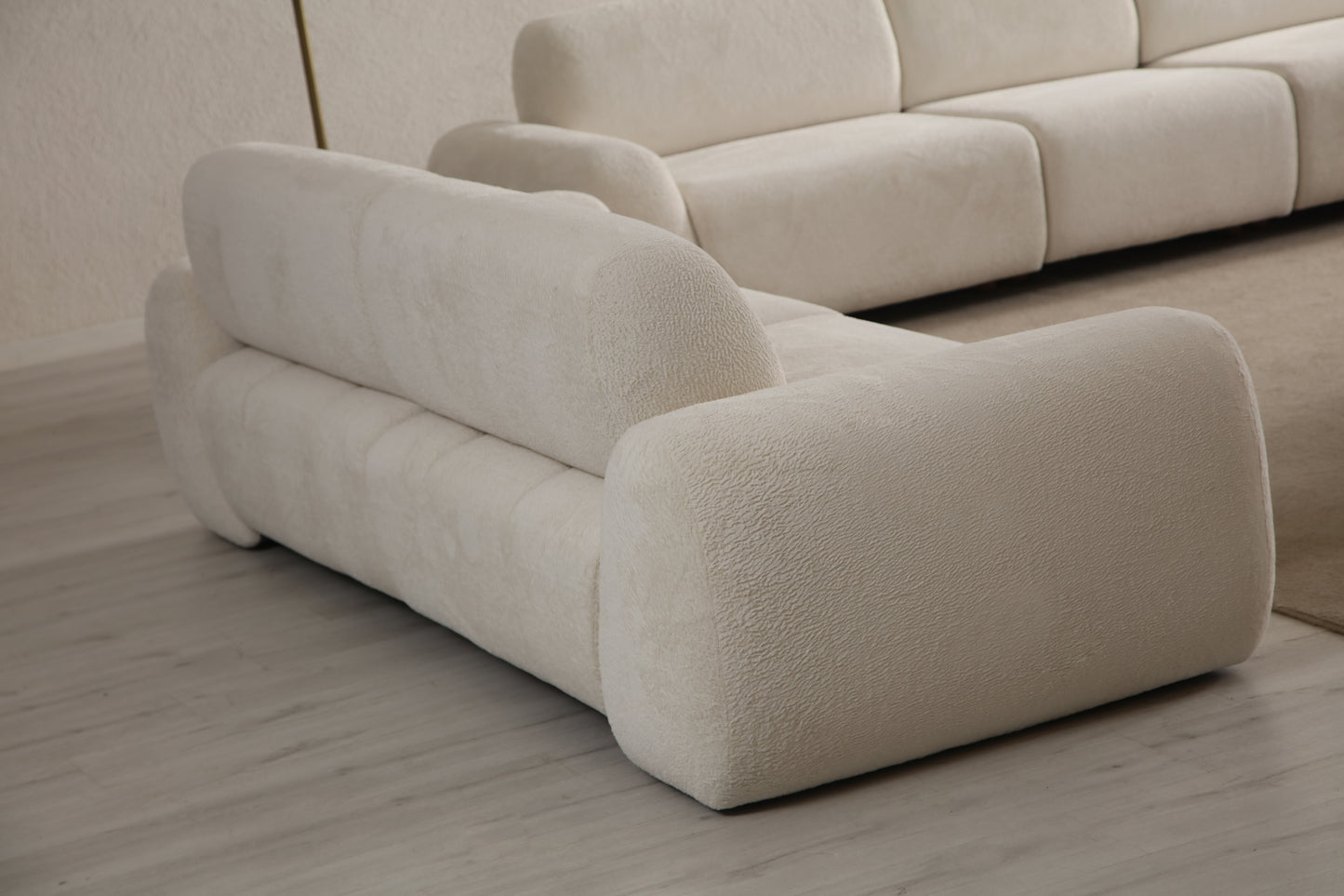 S0703 Gemütlichs Bouclé-Sofa