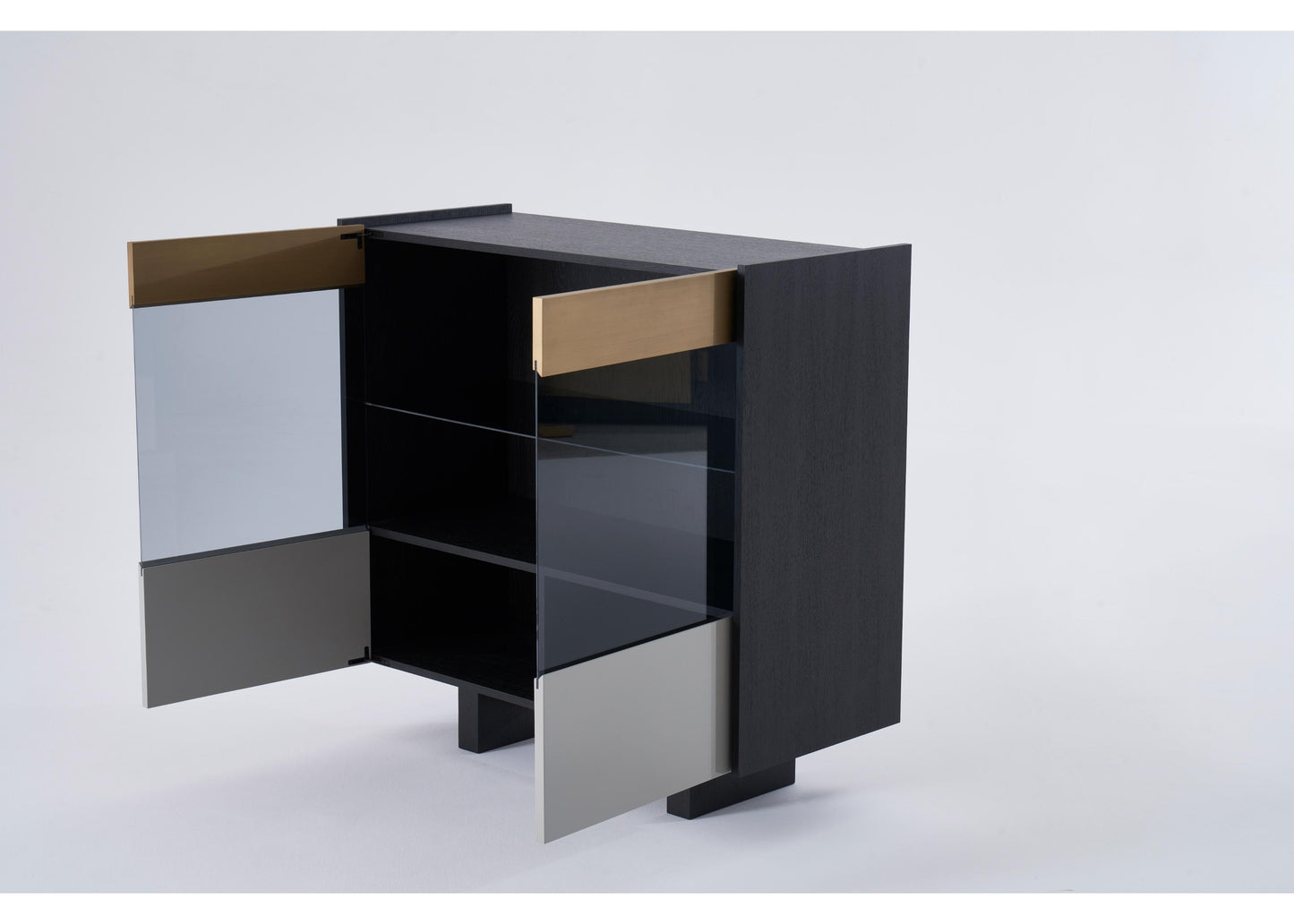 SB1204 Anrichte in Schwarz, Grau & Messing