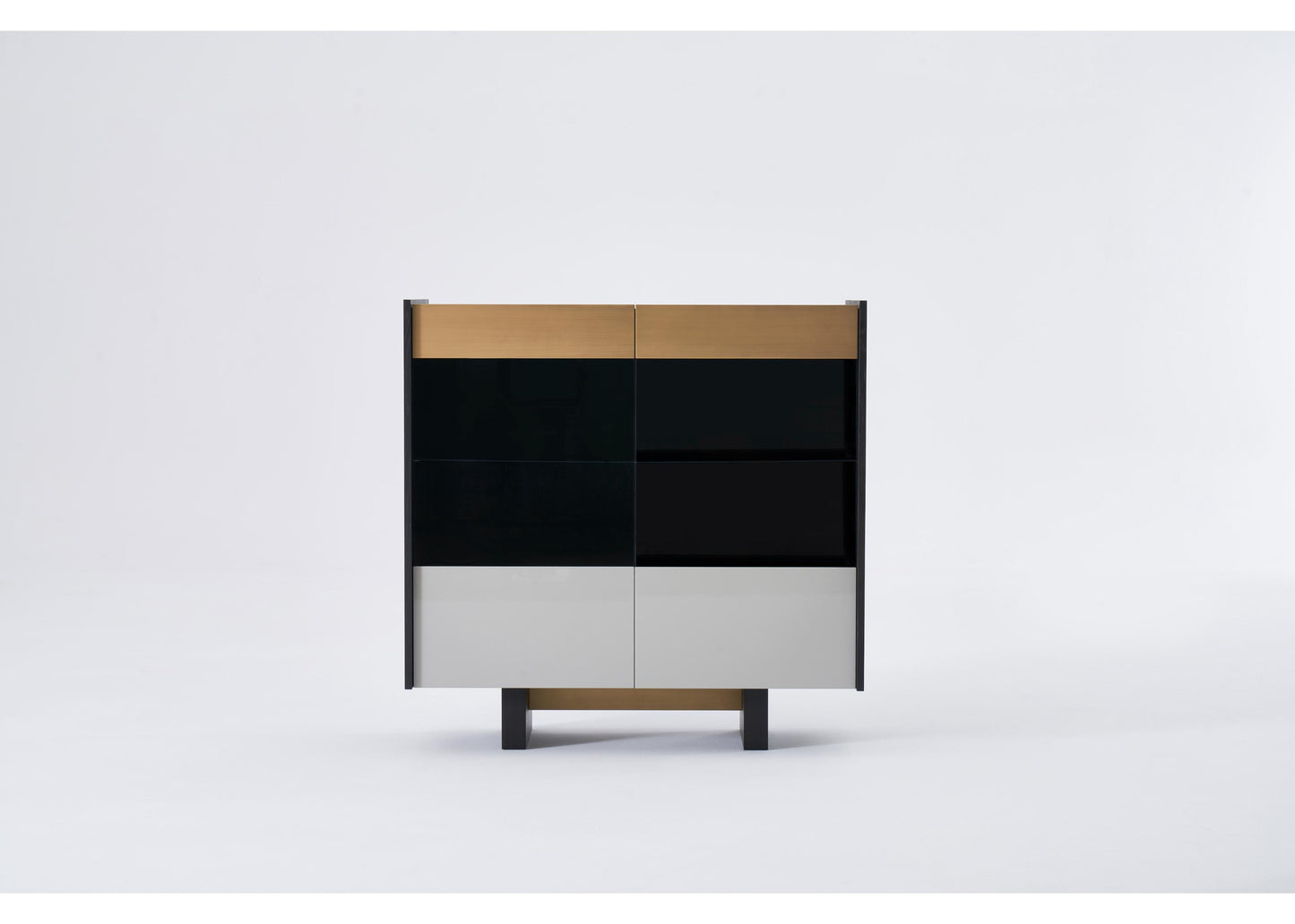 SB1204 Anrichte in Schwarz, Grau & Messing