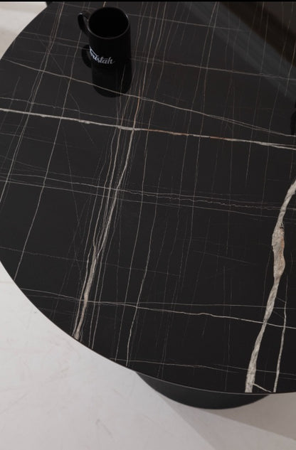 T1403 Runder Tisch mit schwarzer Marmorplatte