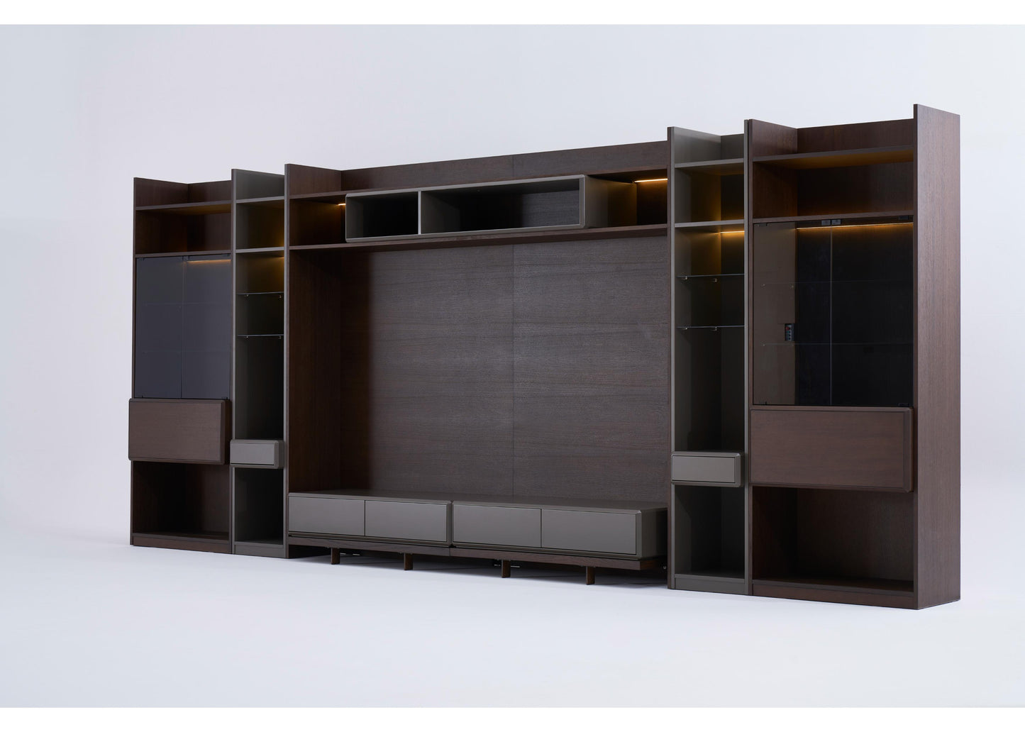 TU1202 TV-Einheit aus Nussbaum