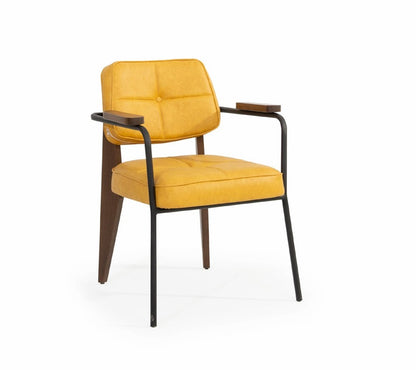 C0208 Stuhl mit Metallarmen