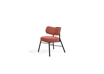 A0128 Stuhl mit feiner Linienführung